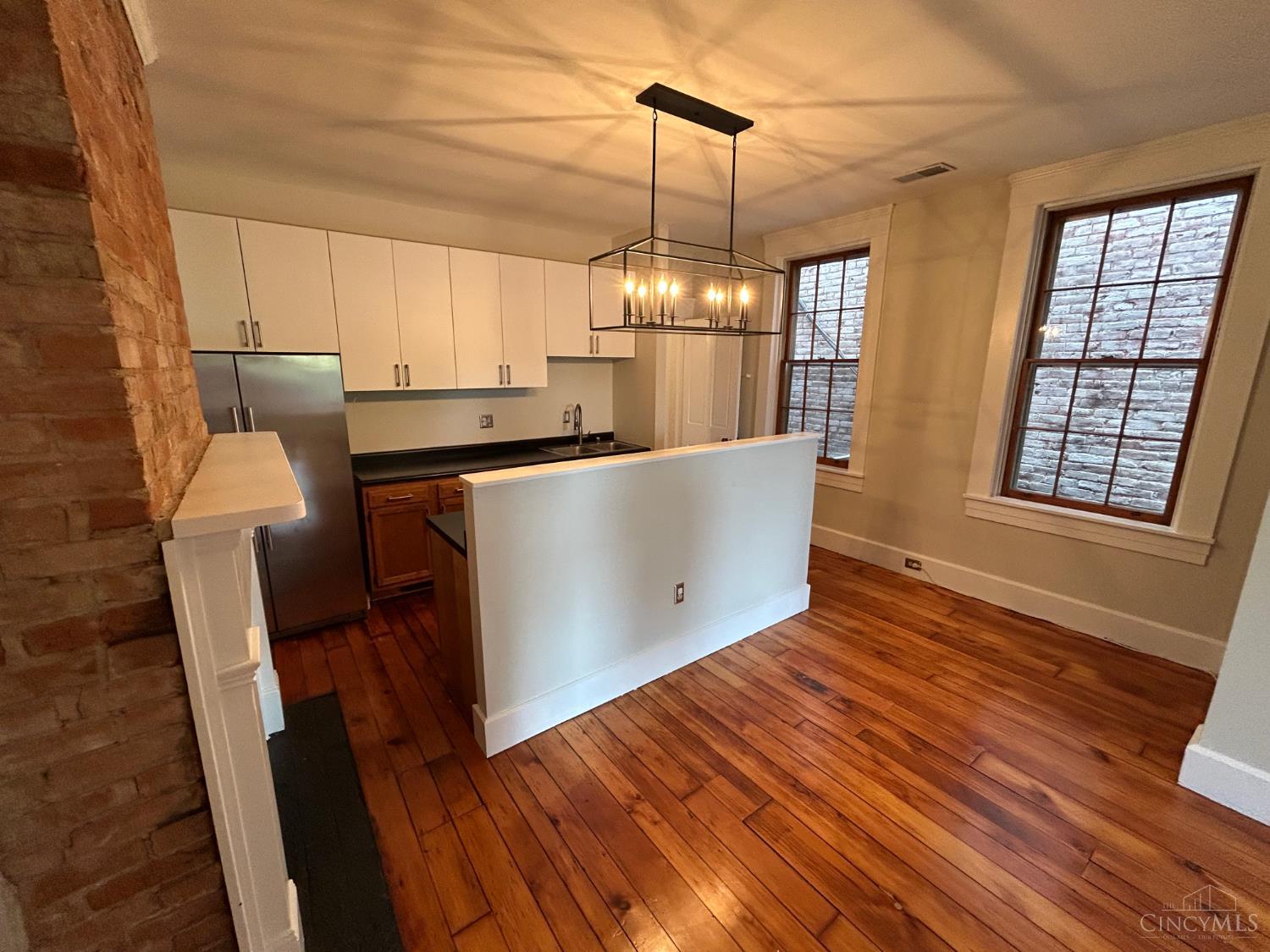402 Liberty Hill