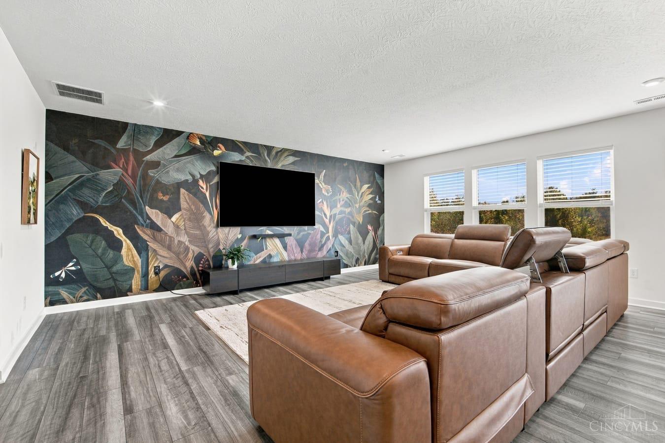 3325 Sunbeam Place