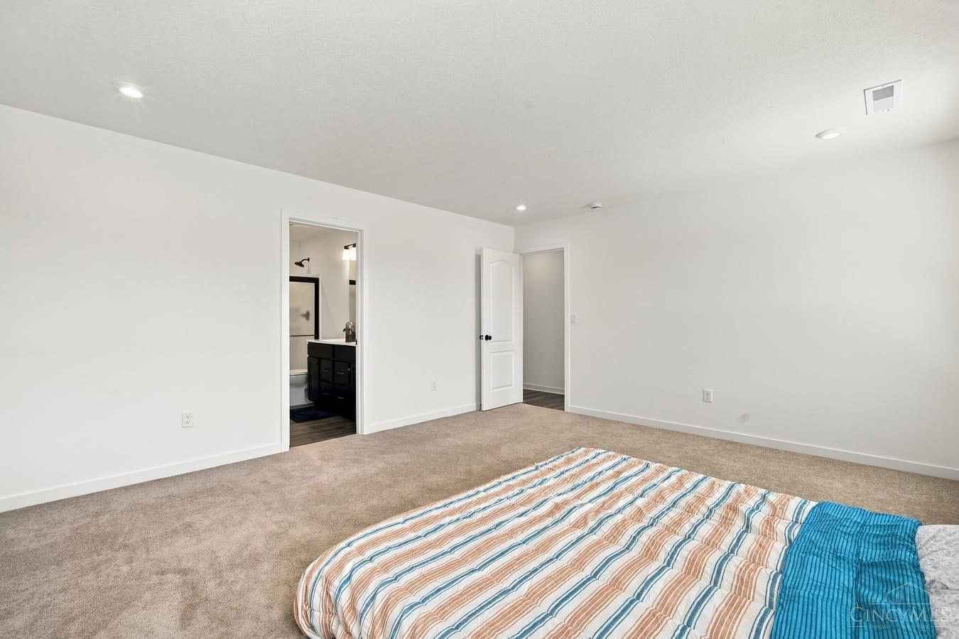 3325 Sunbeam Place