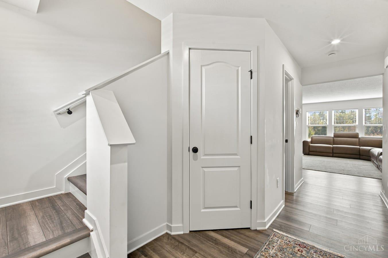 3325 Sunbeam Place