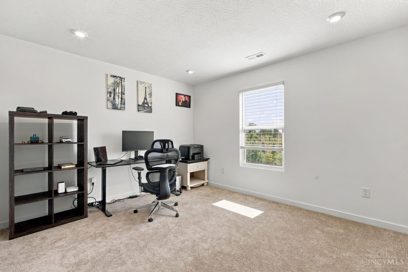 3325 Sunbeam Place