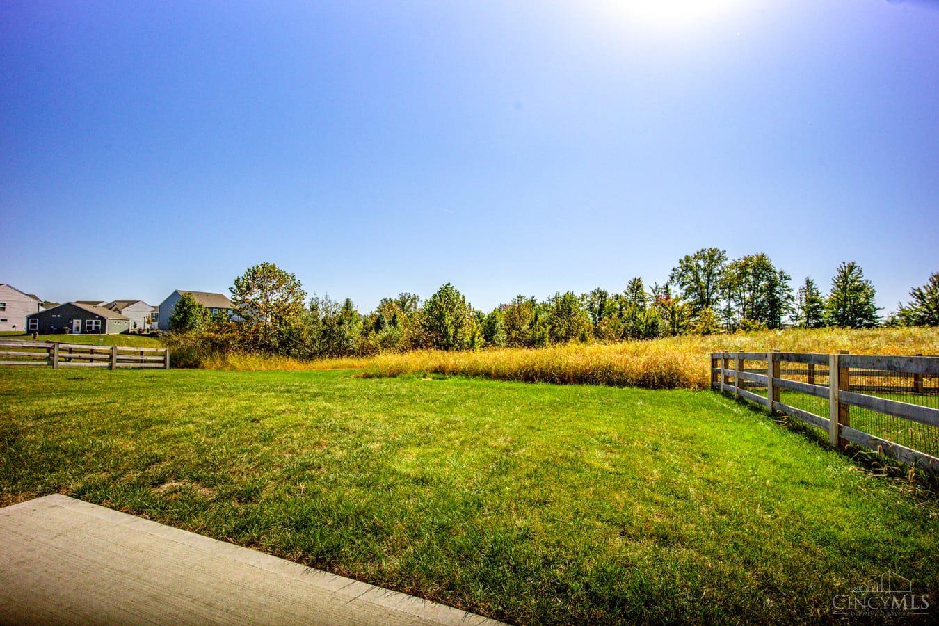 3325 Sunbeam Place