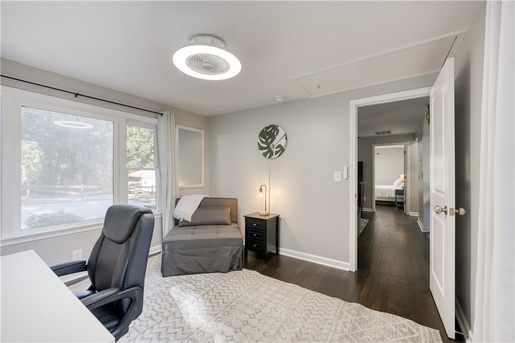 1736 Dickerson Drive SE