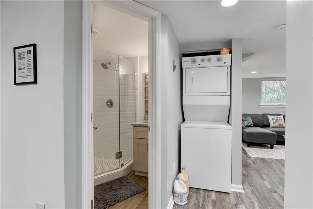 1736 Dickerson Drive SE