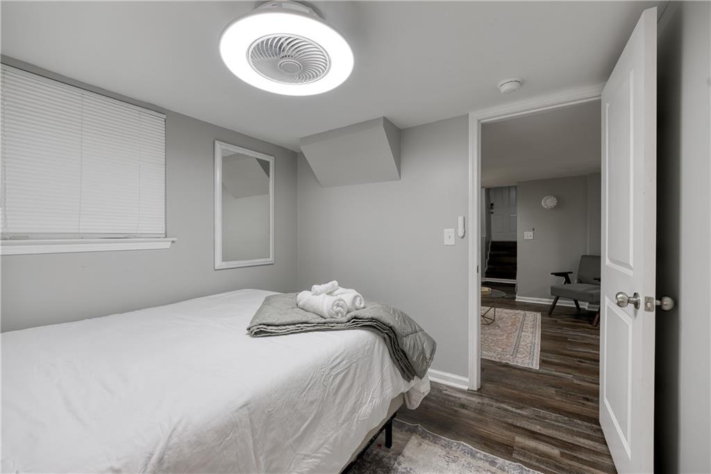 1736 Dickerson Drive SE