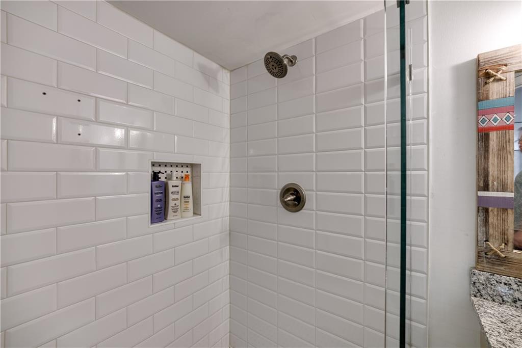 1736 Dickerson Drive SE