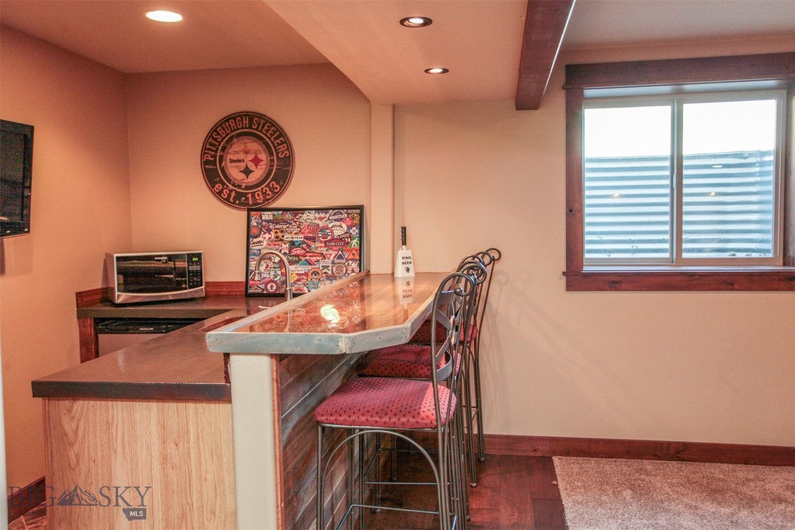 2190 Andalusian Avenue