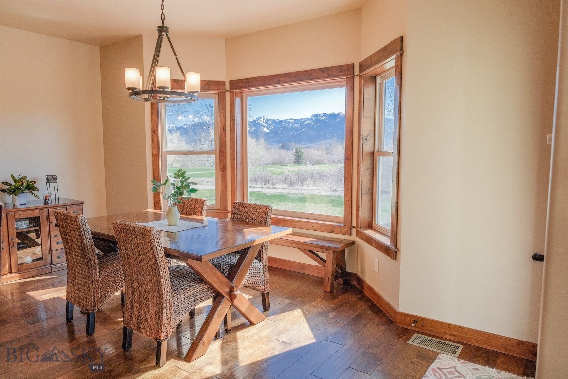 2190 Andalusian Avenue