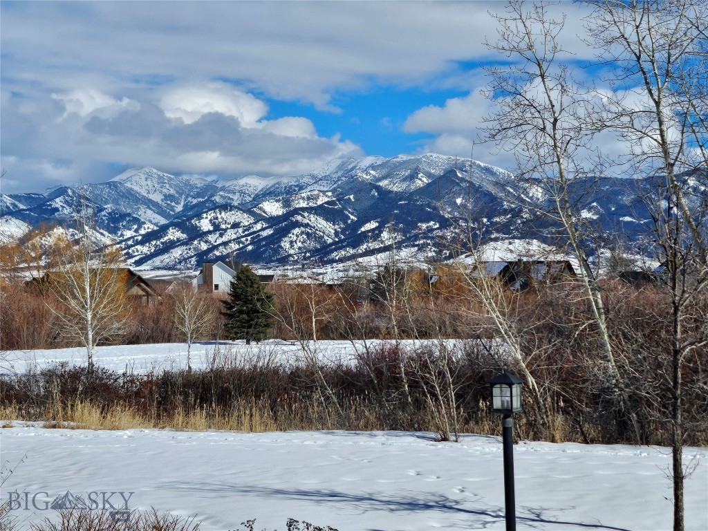 2190 Andalusian Avenue