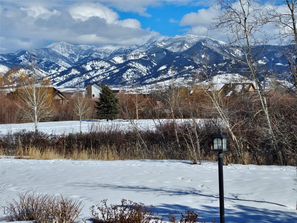 2190 Andalusian Avenue