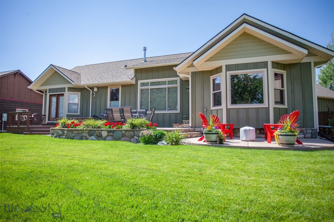 2190 Andalusian Avenue