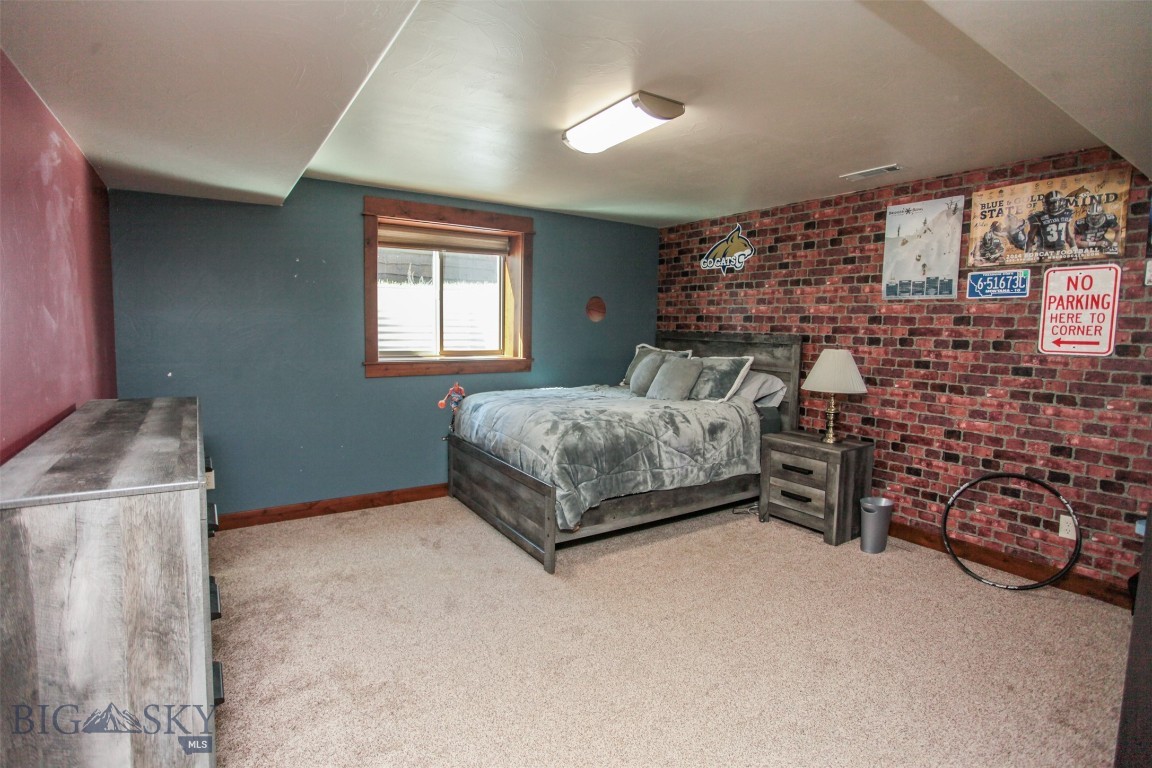 2190 Andalusian Avenue