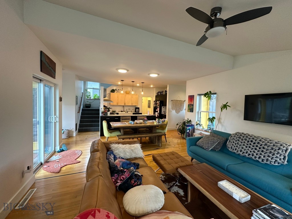 3141 Foxtail Street
