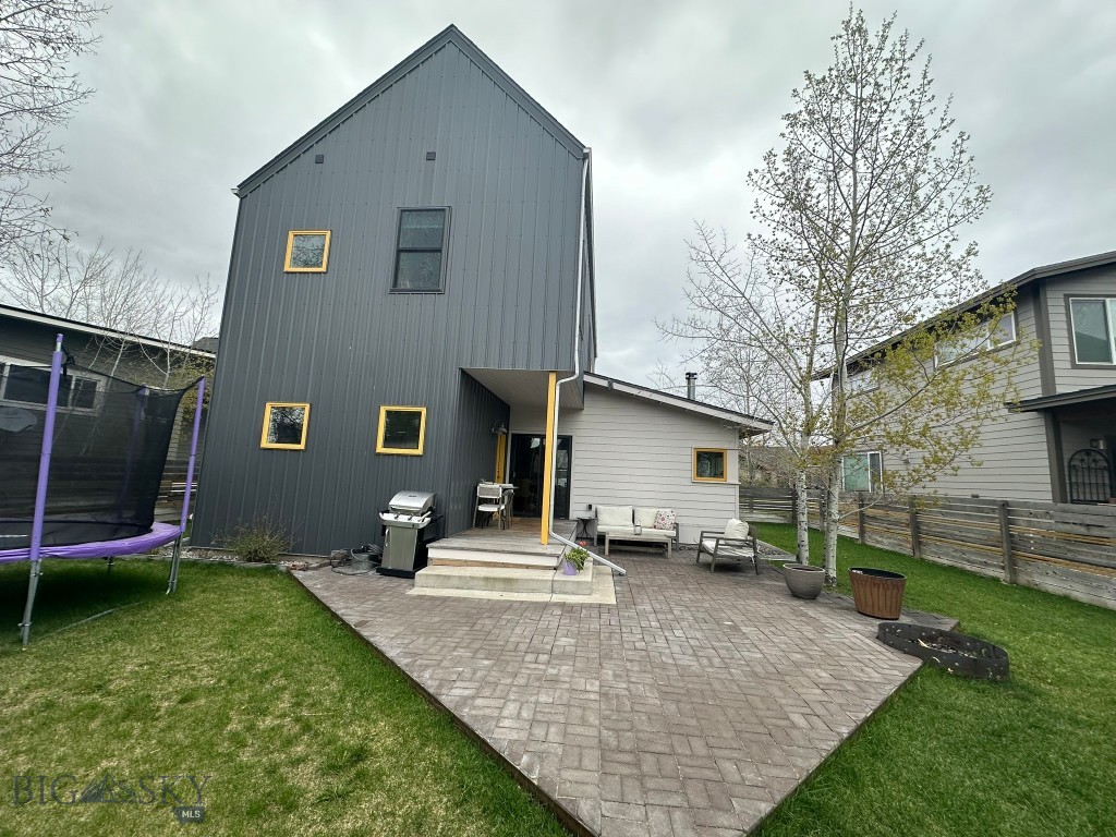 3141 Foxtail Street