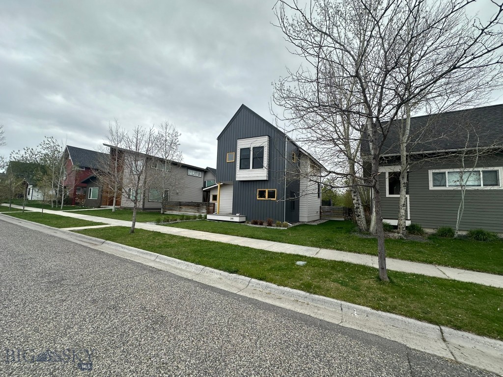 3141 Foxtail Street