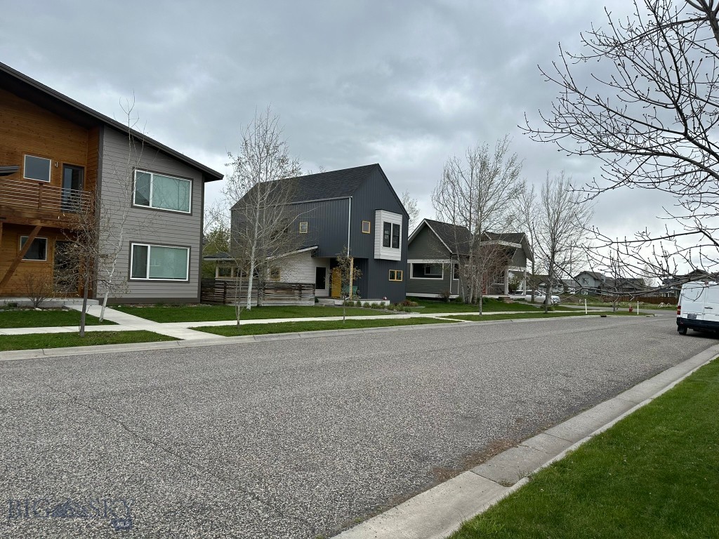 3141 Foxtail Street