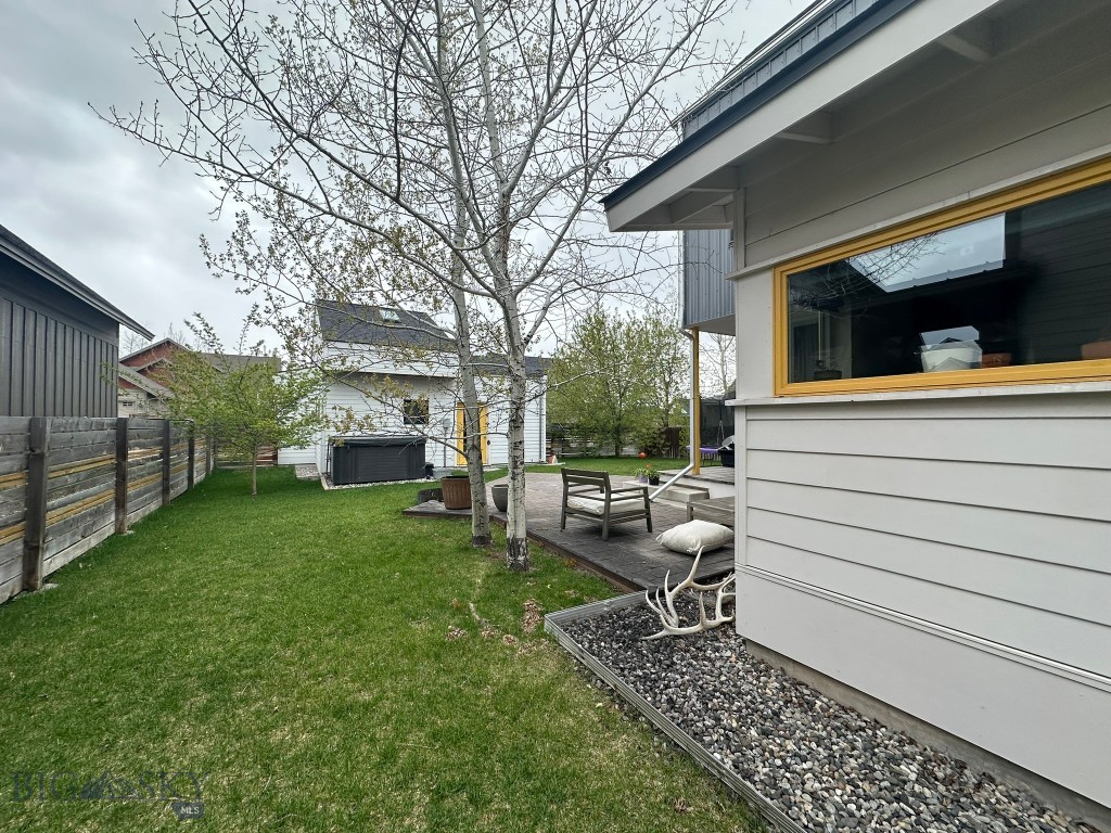 3141 Foxtail Street