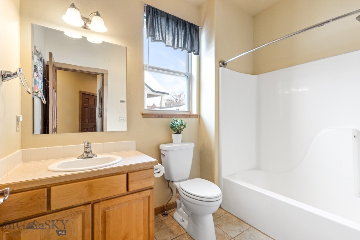65 W Clara Court
