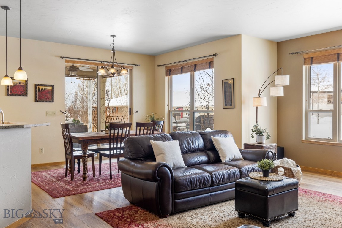 65 W Clara Court