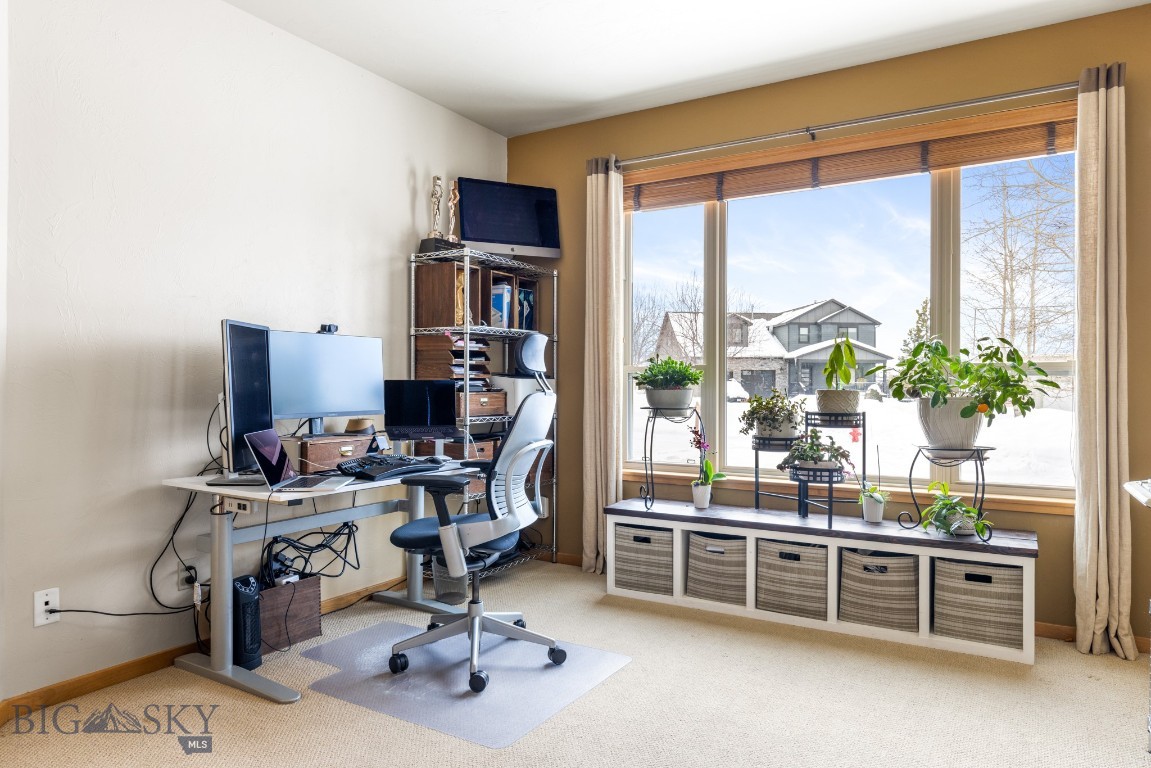 65 W Clara Court
