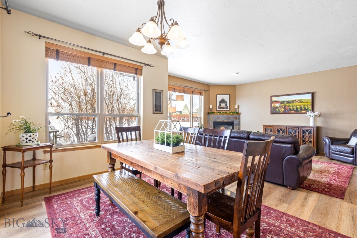 65 W Clara Court
