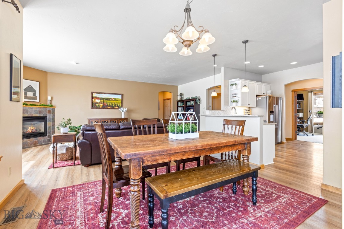 65 W Clara Court