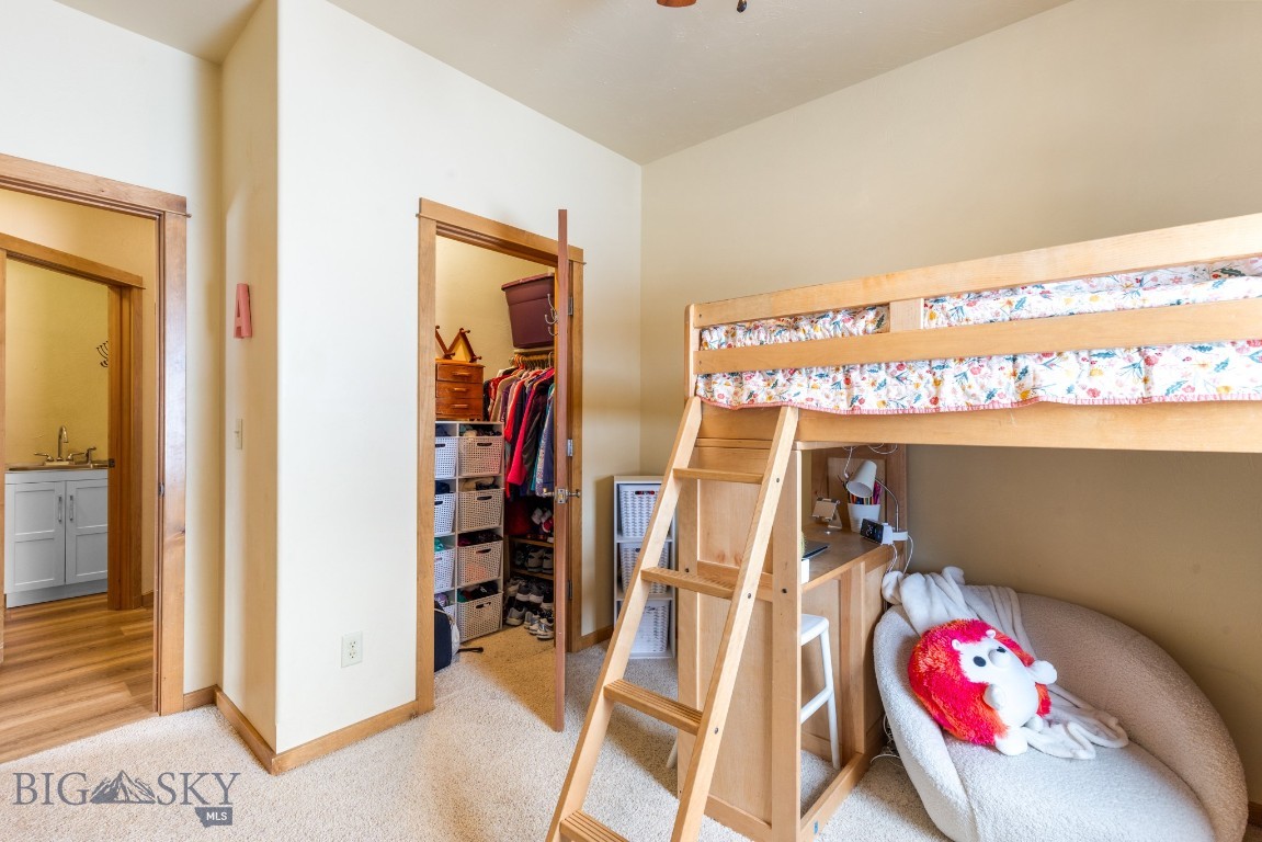 65 W Clara Court