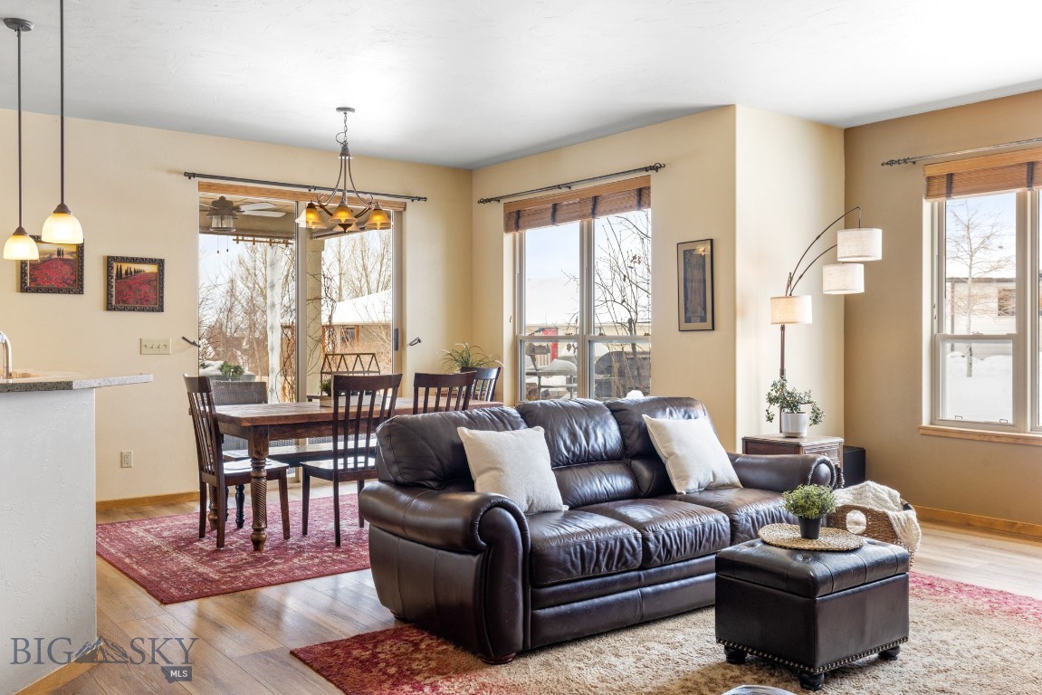 65 W Clara Court