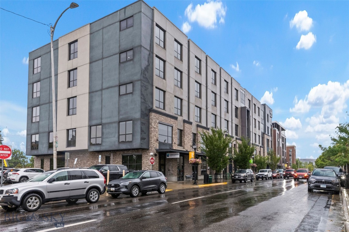 5 W Mendenhall 415