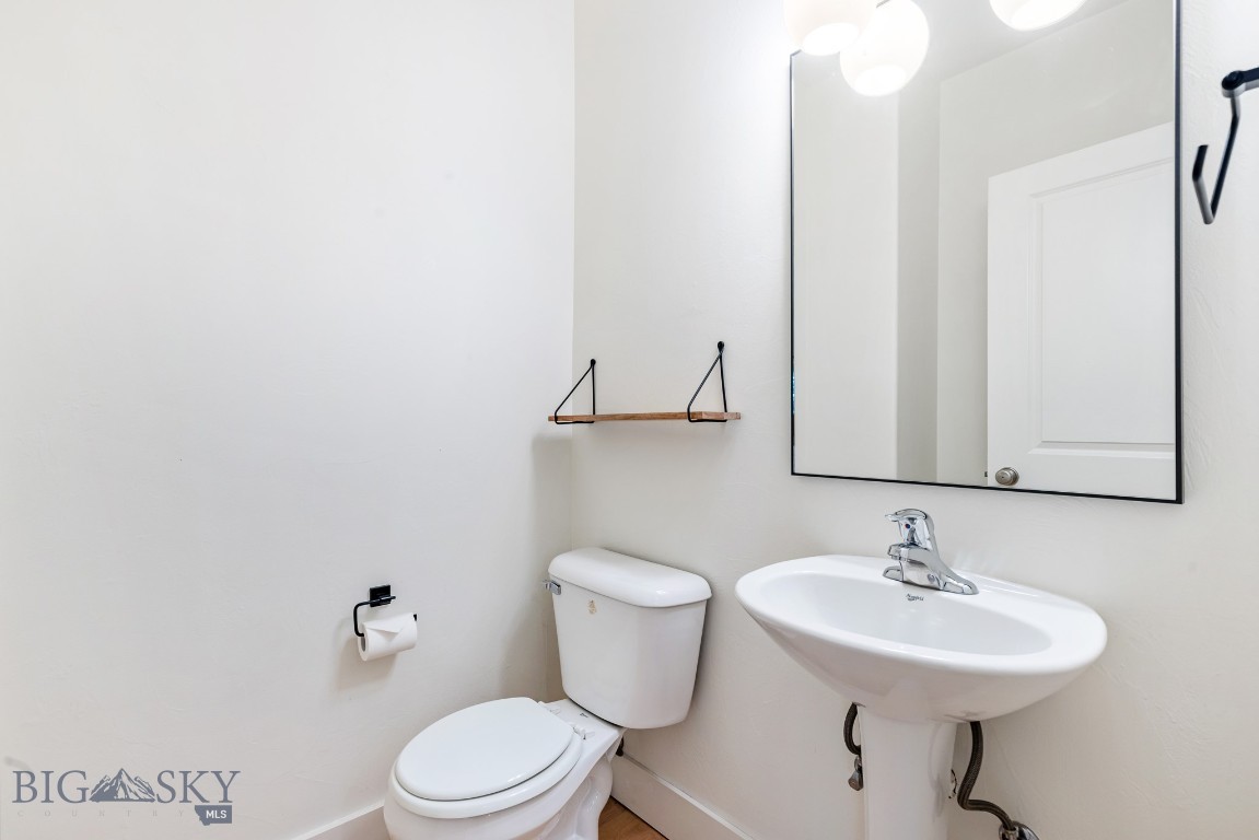 2221 Buckrake Avenue