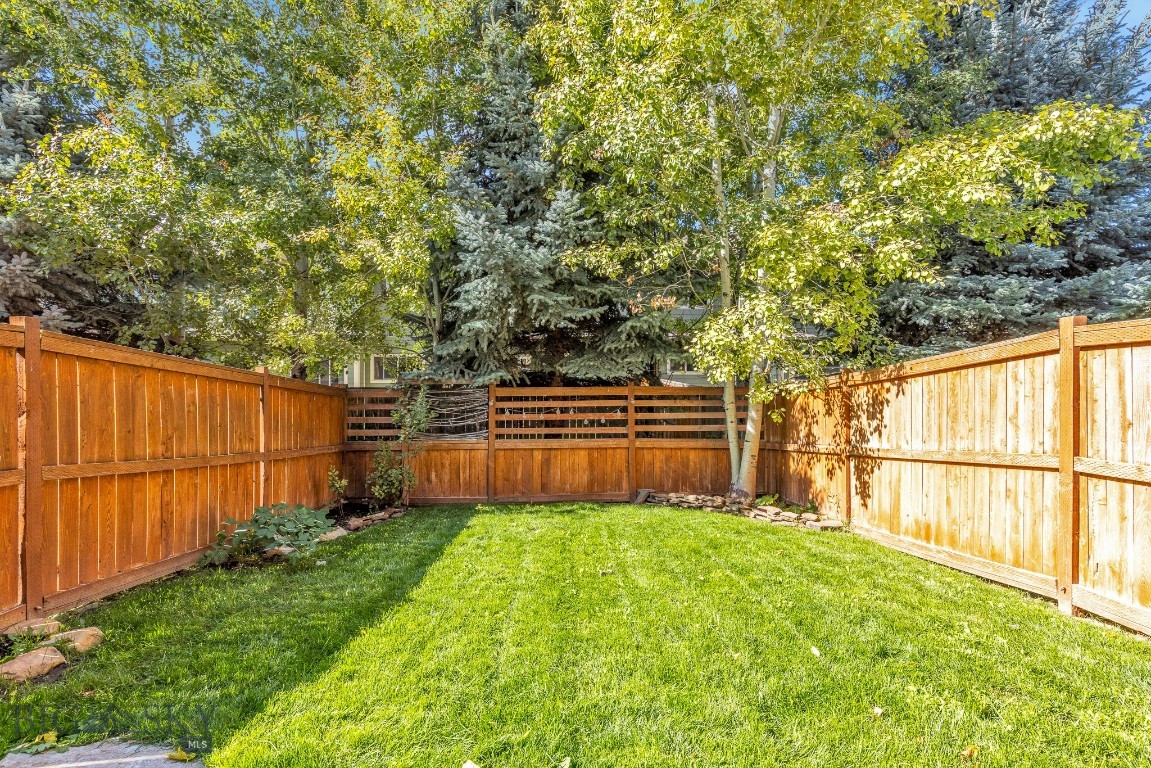 2221 Buckrake Avenue