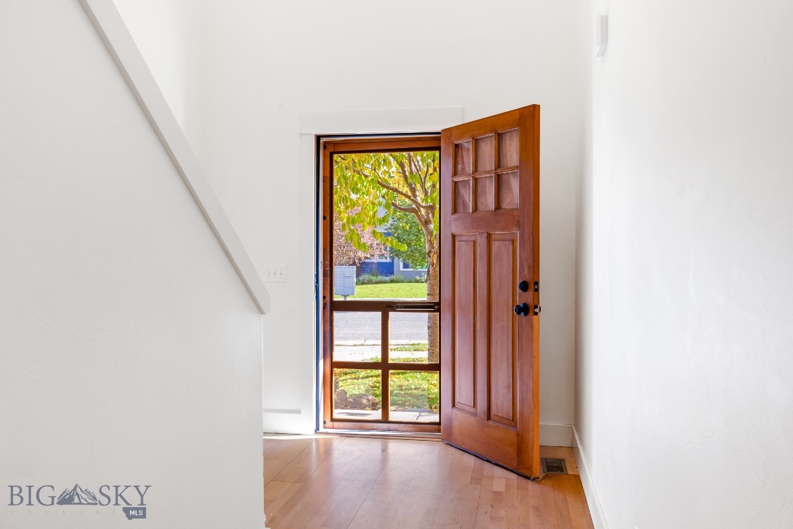 2221 Buckrake Avenue