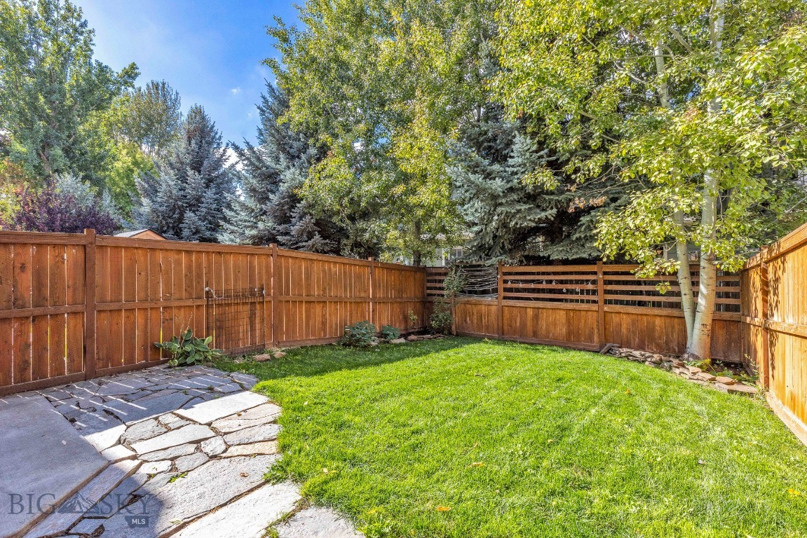 2221 Buckrake Avenue