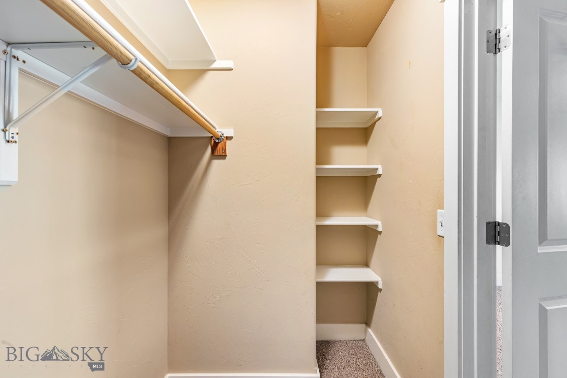 2221 Buckrake Avenue