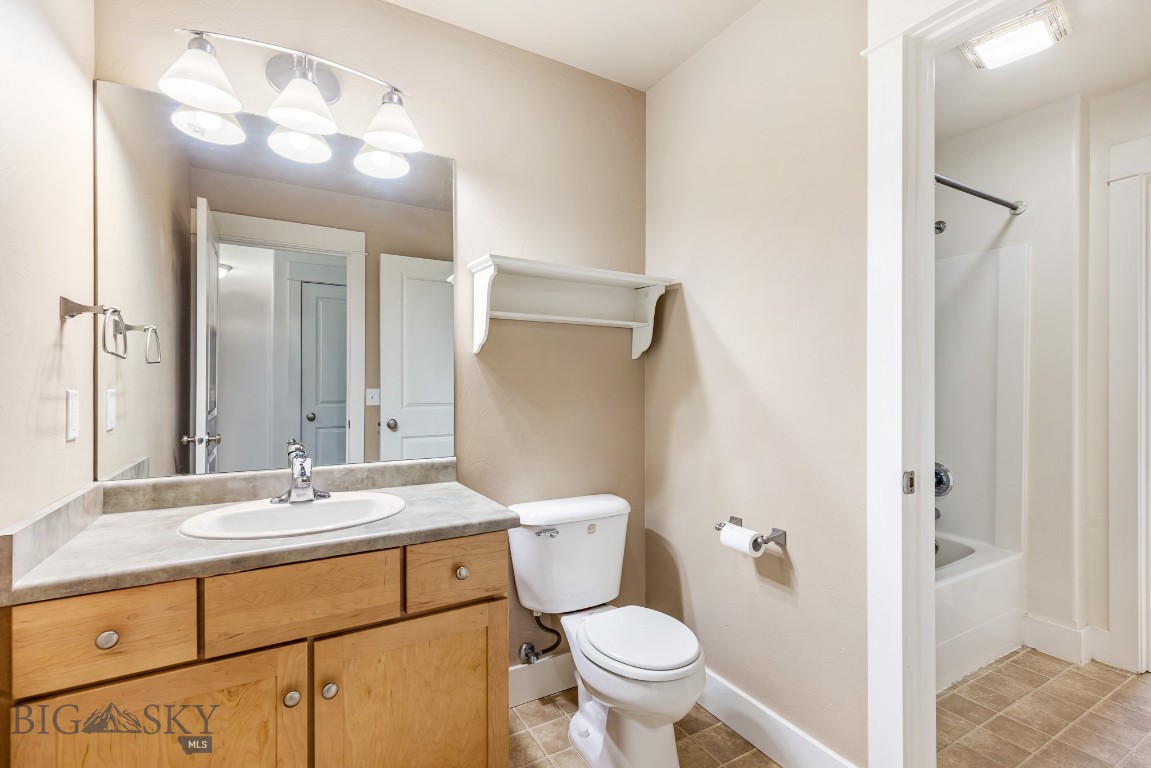 2221 Buckrake Avenue