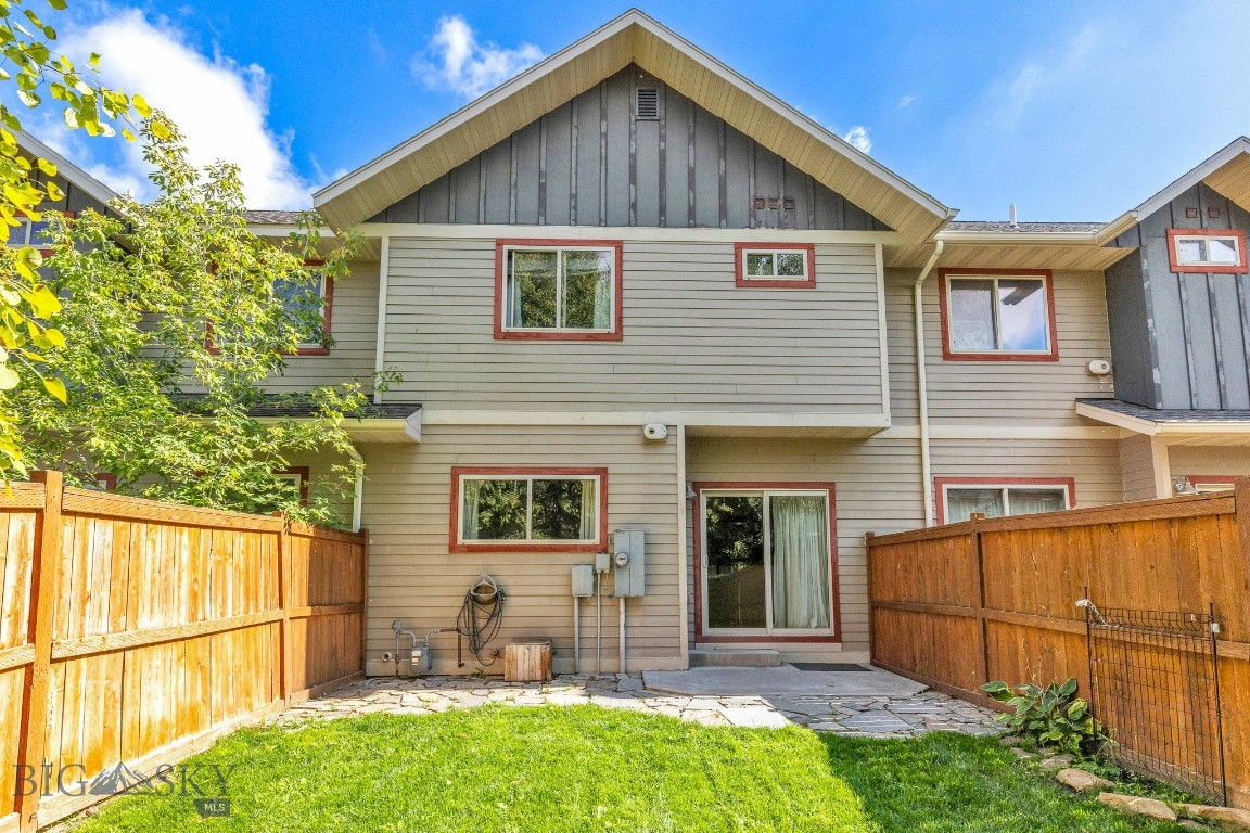 2221 Buckrake Avenue