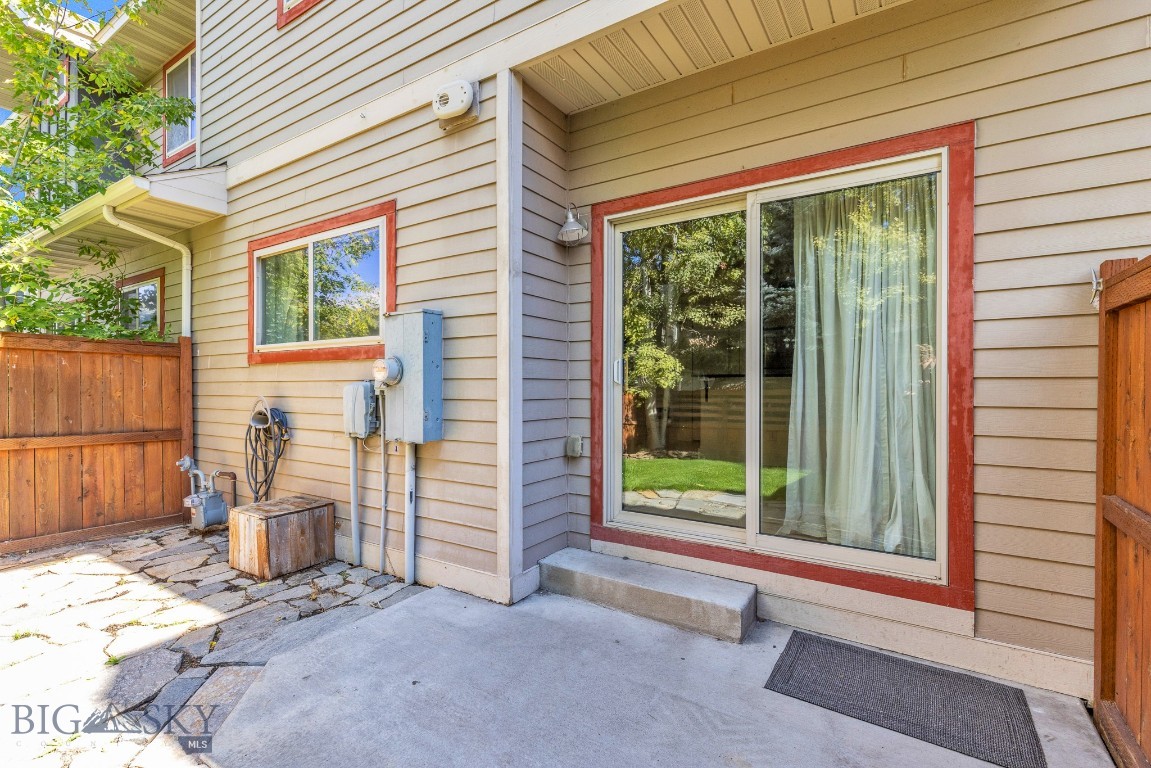 2221 Buckrake Avenue