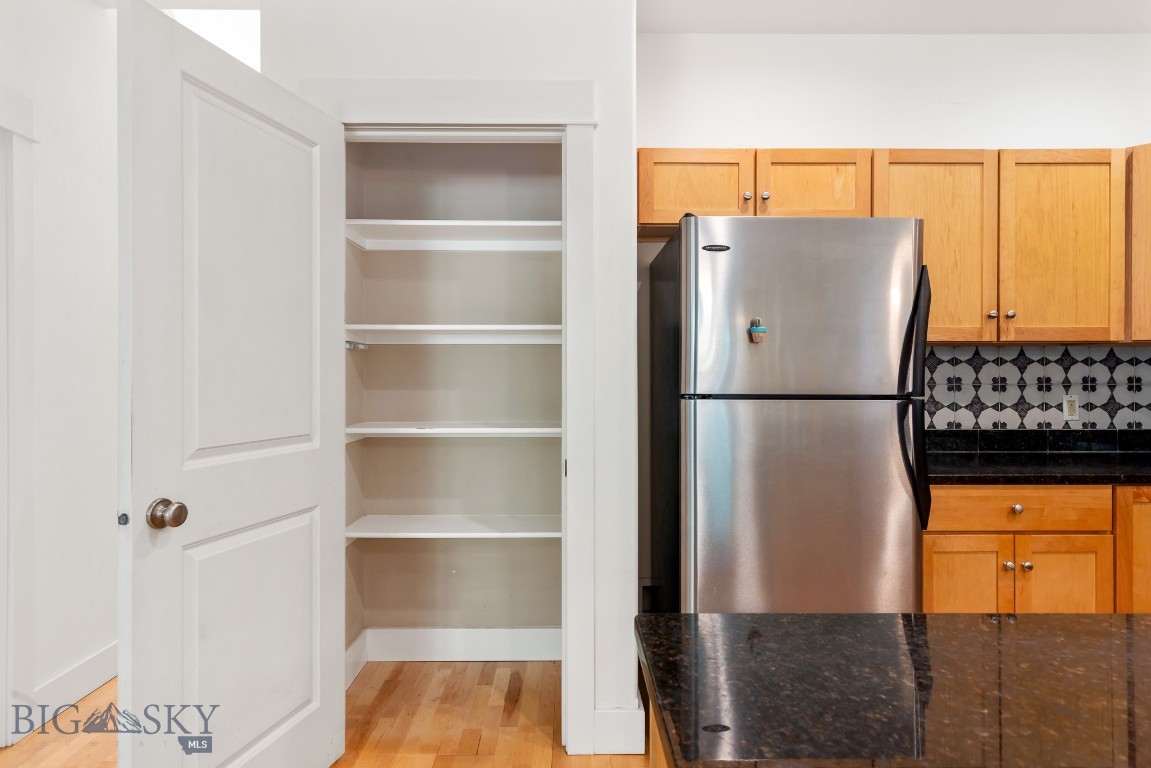 2221 Buckrake Avenue