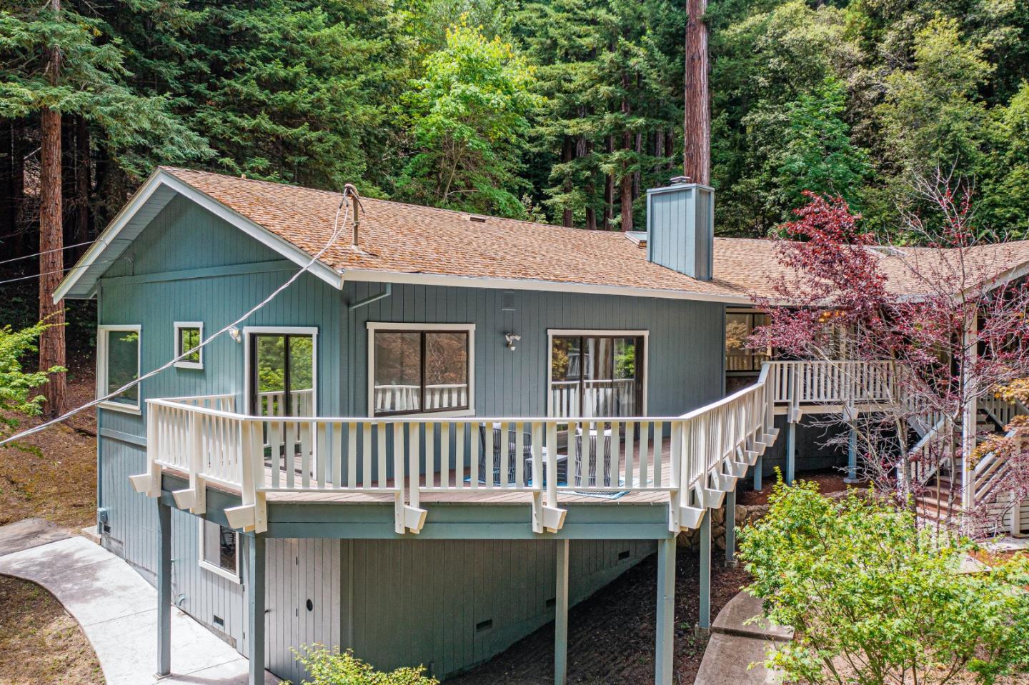 1447 Laurel Glen RD