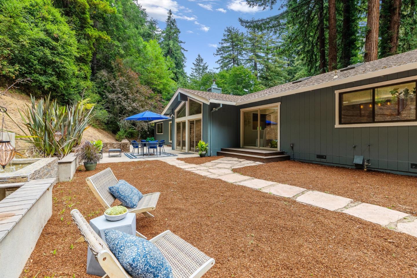 1447 Laurel Glen RD