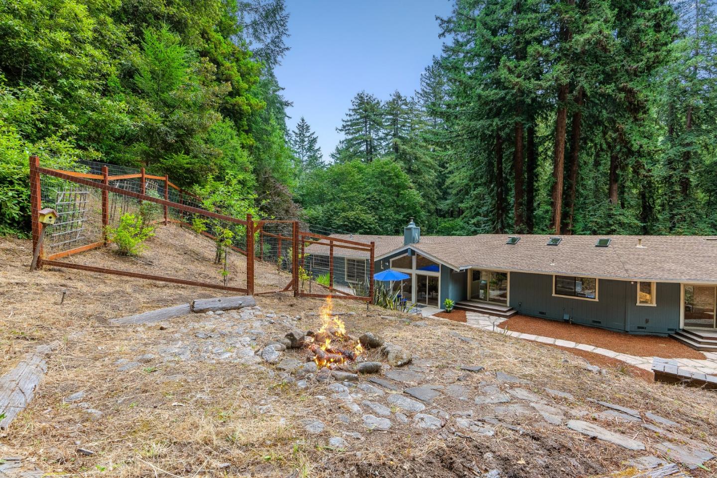 1447 Laurel Glen RD