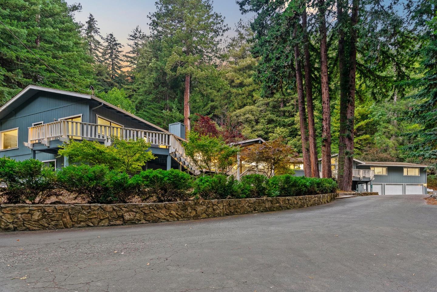 1447 Laurel Glen RD