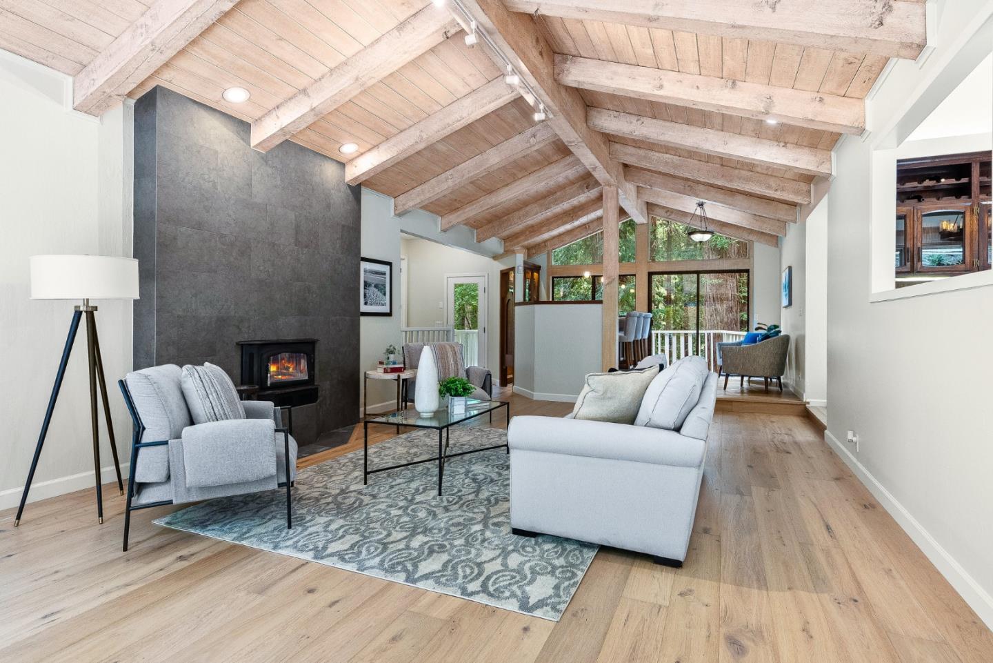 1447 Laurel Glen RD