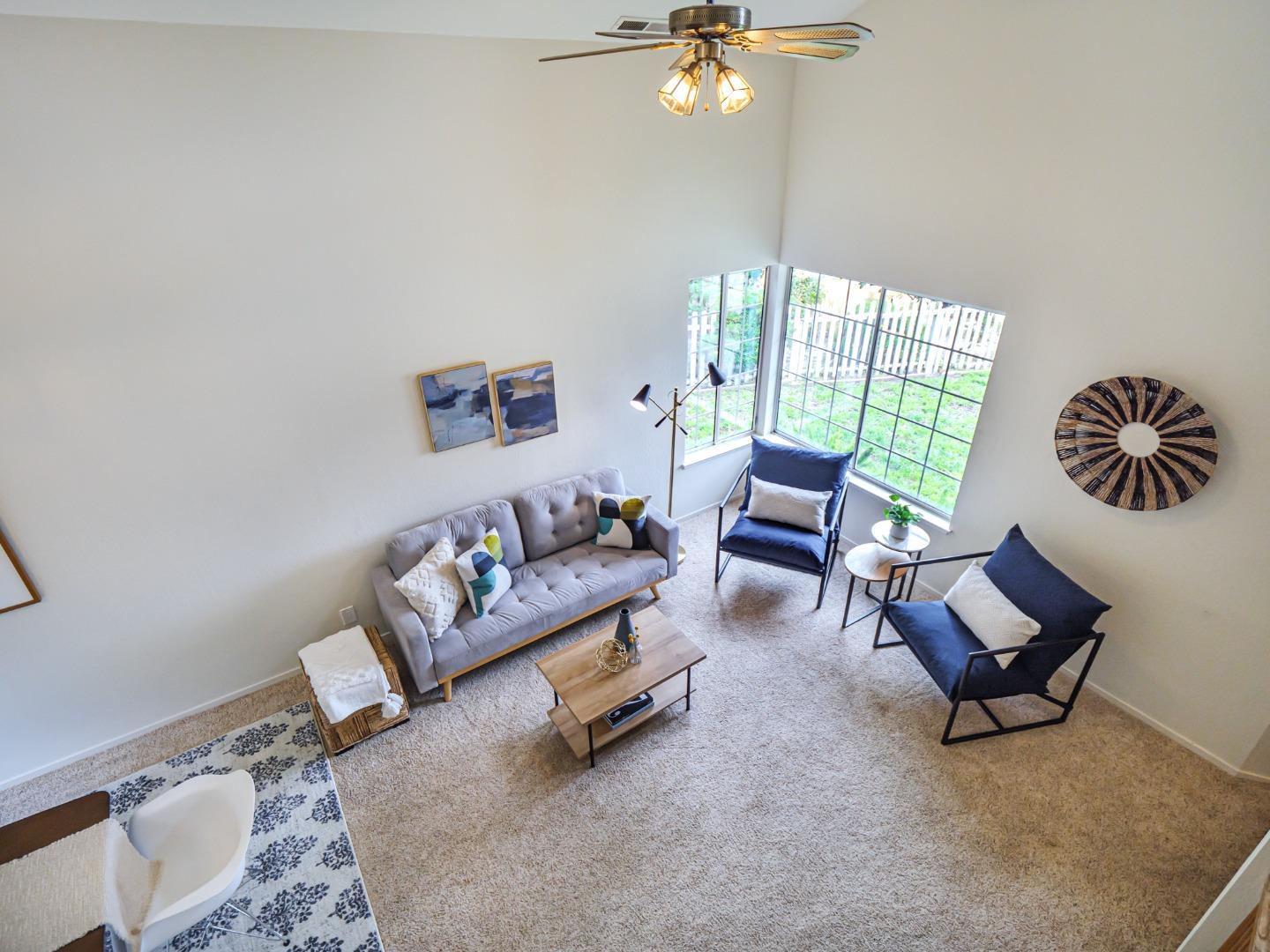 2205 Lagoon CT