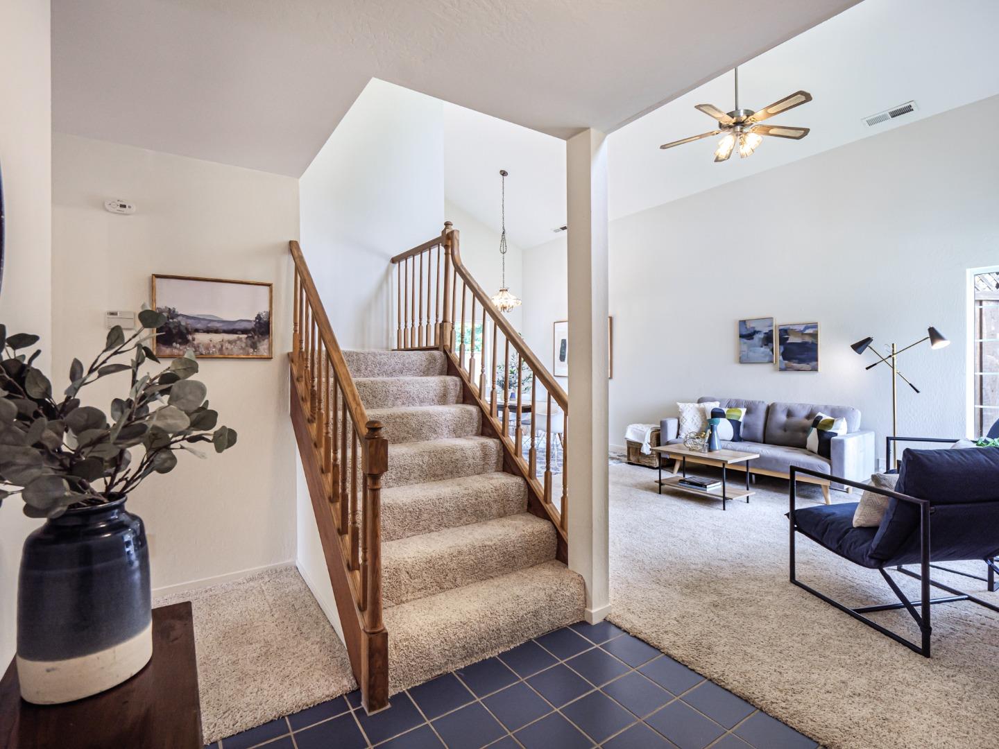 2205 Lagoon CT