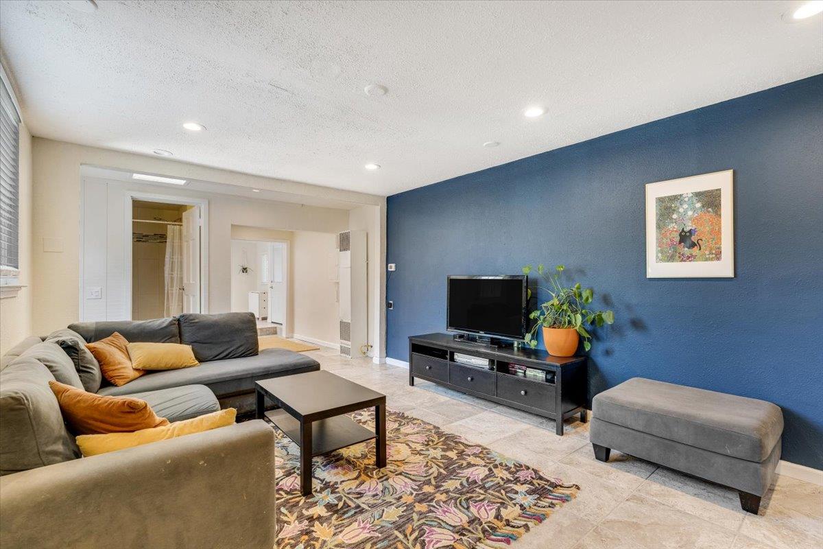 368 Green Valley Road