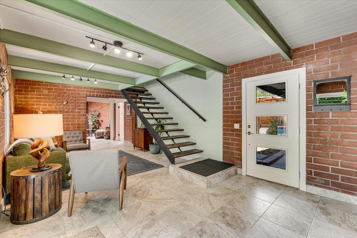 368 Green Valley Road