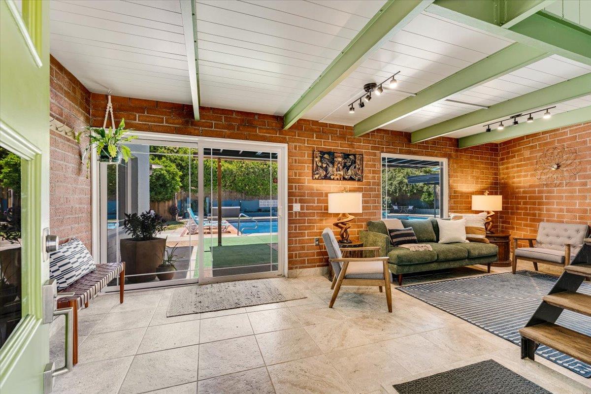 368 Green Valley Road