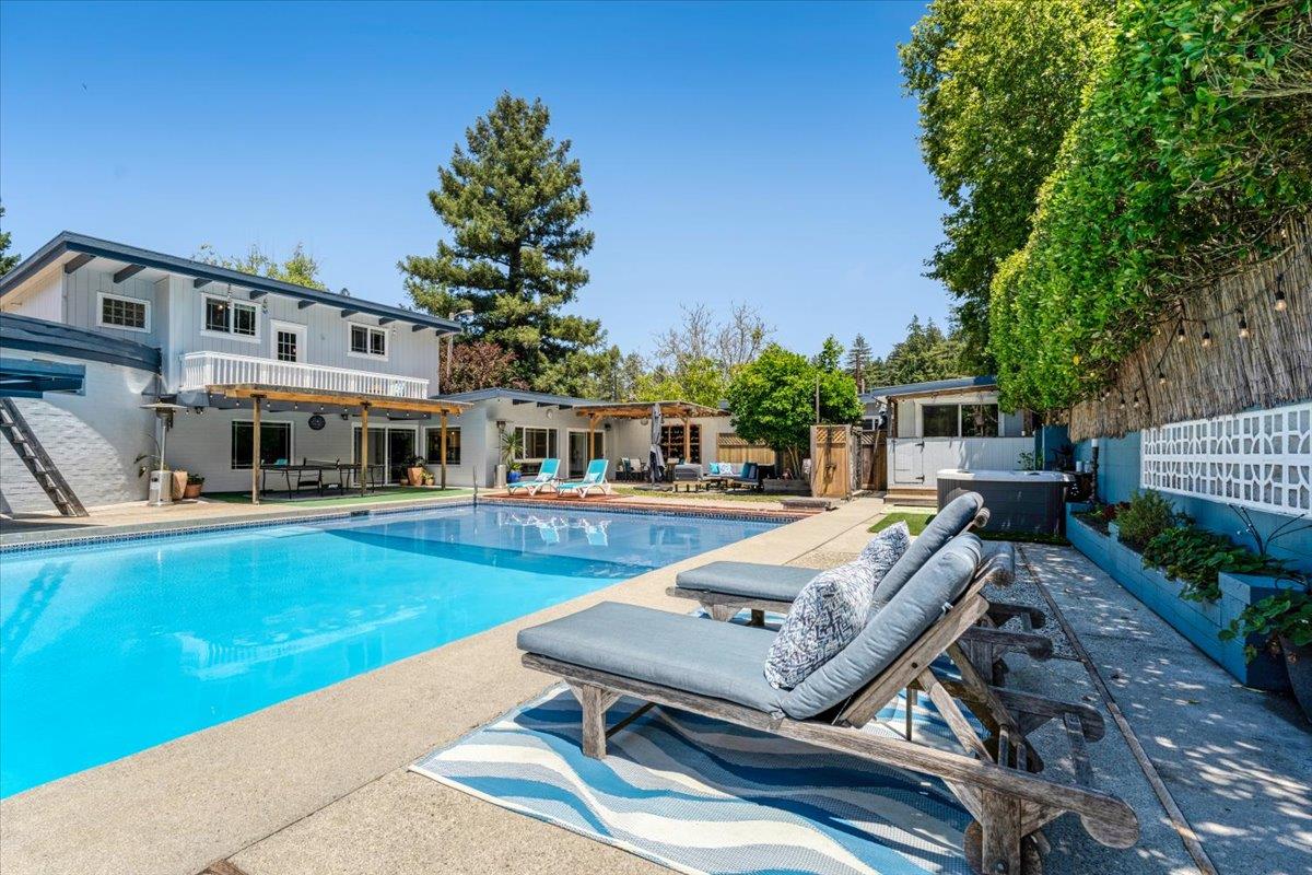 368 Green Valley Road