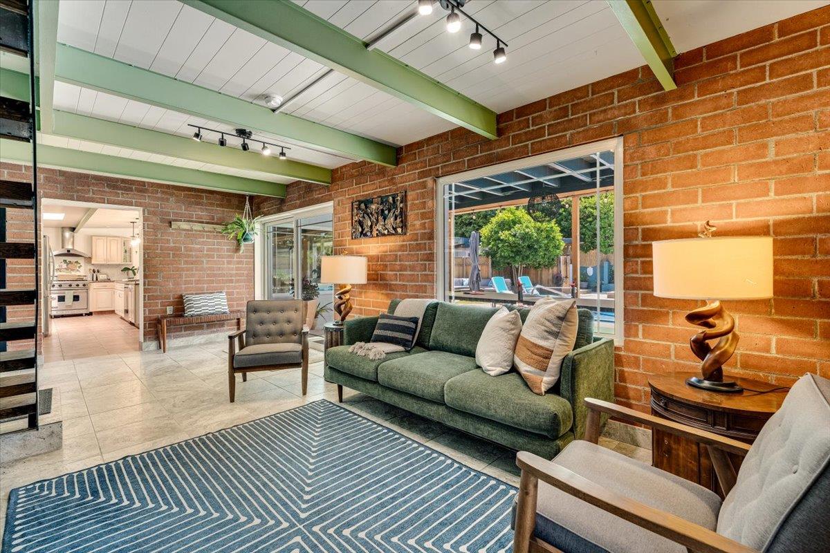 368 Green Valley Road